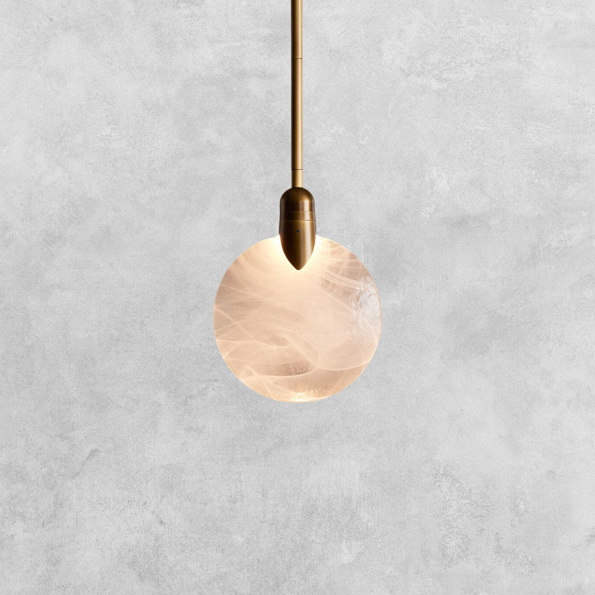 Lyla Single Pendant