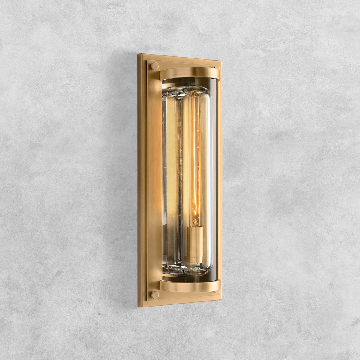 Saver Grand Round Sconce