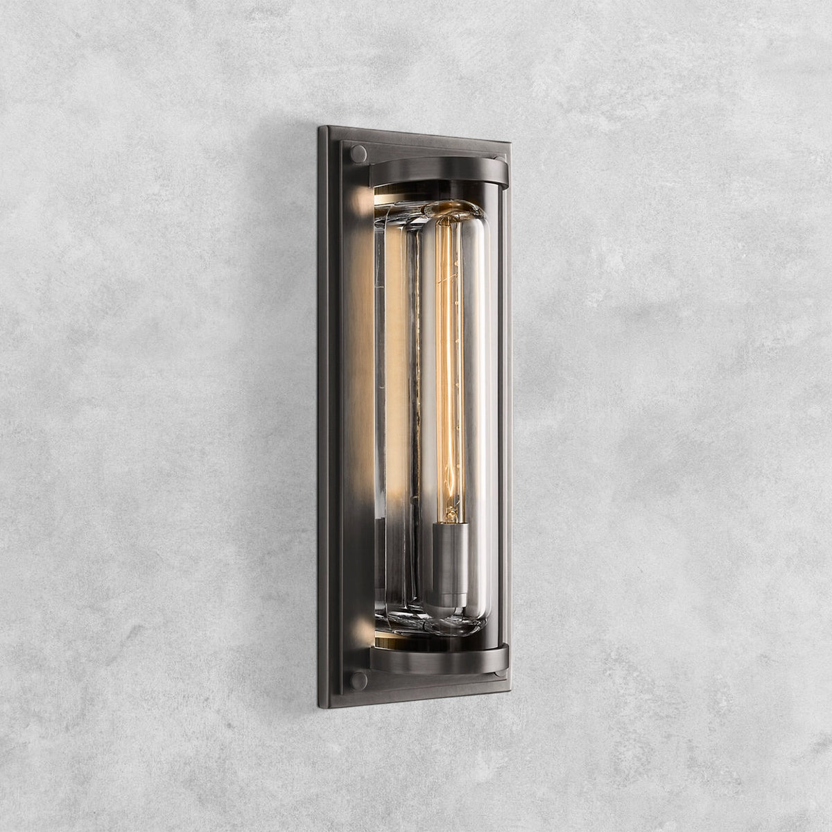 Saver Grand Round Sconce
