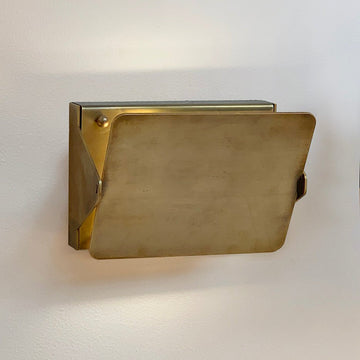Brass Sconce with Flip Front - gayusan