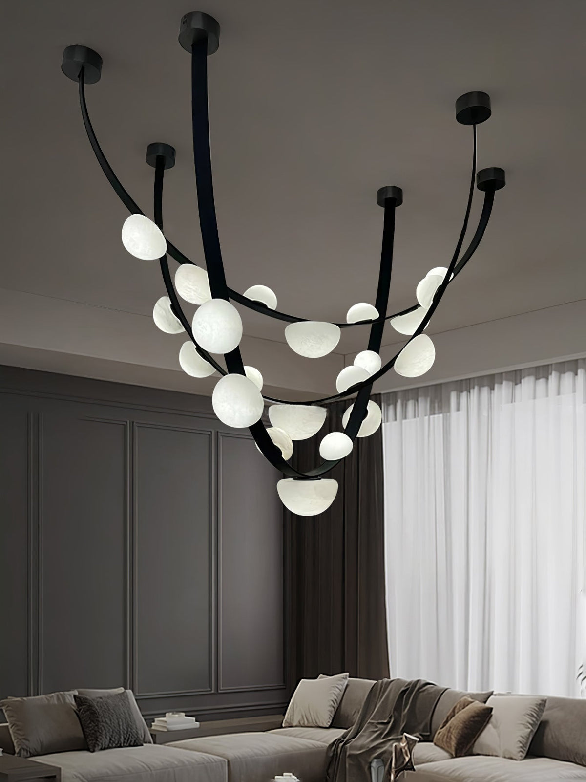 Dew Drops Alabaster Chandelier - L 188cm x H 120cm / L 74″ x H 47.2″Black & WhiteWarm Lightgayusan